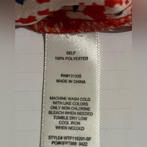 Nine Britton Red White Blue Floral Cropped Top SQ Neckline Smocked Hem M NWOT - Picture 6 of 6